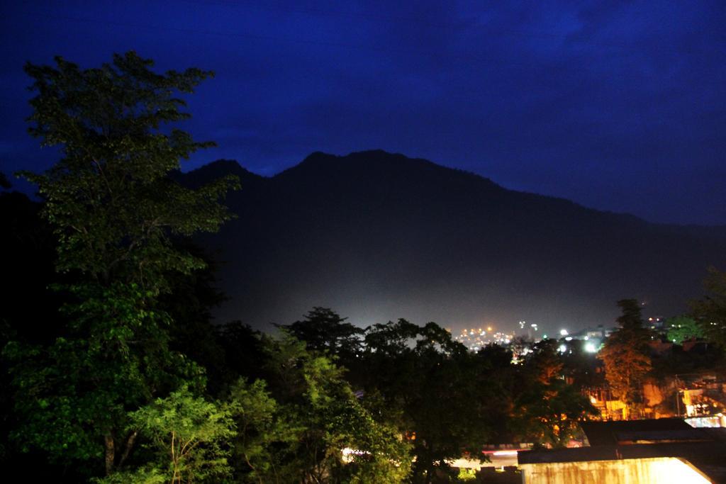 Rishikesh Sadan A Yoga & Spritual Retreat Hotel Tapovan Eksteriør billede