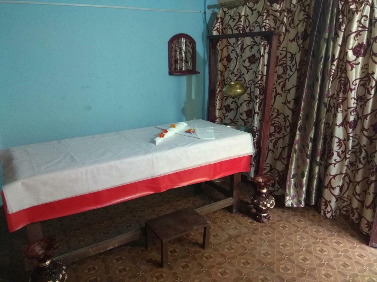Rishikesh Sadan A Yoga & Spritual Retreat Hotel Tapovan Eksteriør billede